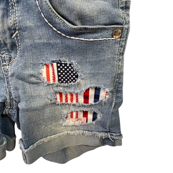 Wallflower Shorts Women 0 Low Rise Distressed Patches Patriotic Stretch (W26 L2) - Picture 10 of 16